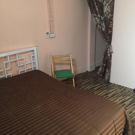 Big Orange Localstay At Siam Bangkok Esterno foto